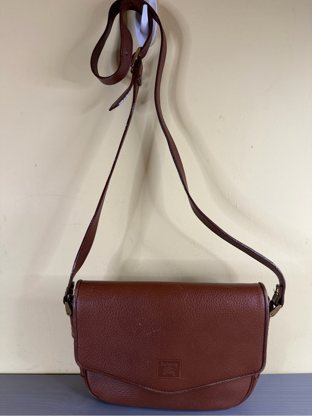 Vintage Burberry Brown Leather Crossbody Bag with Adjustable Strap